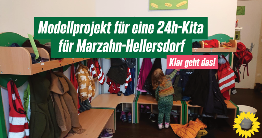 Kind holt sich Sachen aus der Garderobe in der Kita